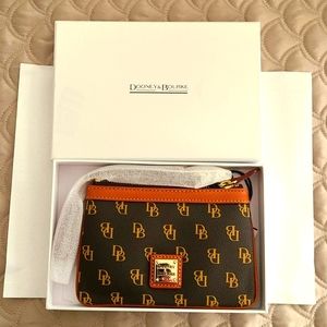 Brown leather Dooney & Bourke wrislet